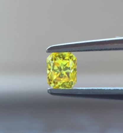 裸石 0.238ct Fancy Vivid Yellow I-1 中央宝石研究所ソーティング付