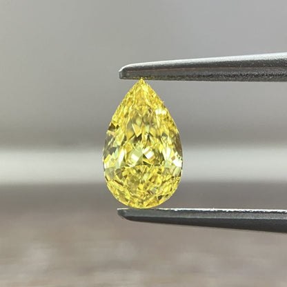 天然イエローダイヤモンド Fancy Vivid Yellow 0.5ctのルース